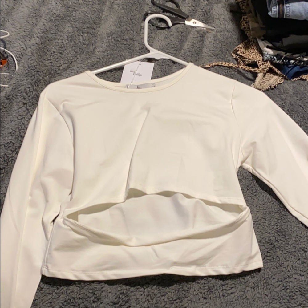 ADIKA CUT OUT TOP